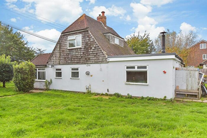 2 Bedroom Detached House For Sale In Third Avenue, Chichester, West Sussex, PO20