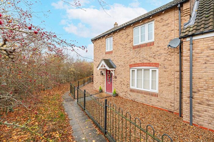 3 Bedroom Semi Detached House For Sale In Round House Way, Cringleford, NR4