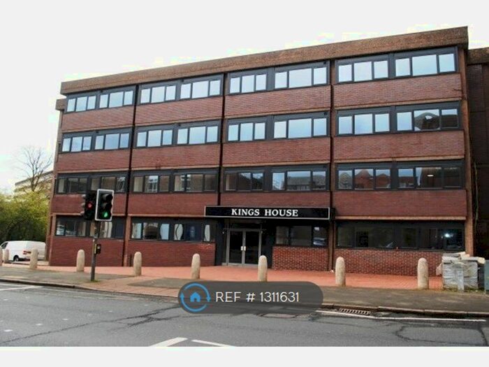 2 Bedroom Flat To Rent In Kings House, Dudley DY2