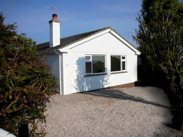2 Bedroom Bungalow To Rent In Venn Lane, Dartmouth, TQ6