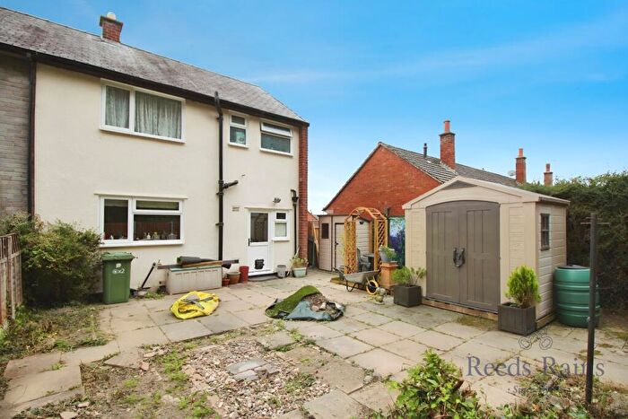 3 Bedroom End Of Terrace House For Sale In Bro Havard, St. Asaph, Denbighshire, LL17