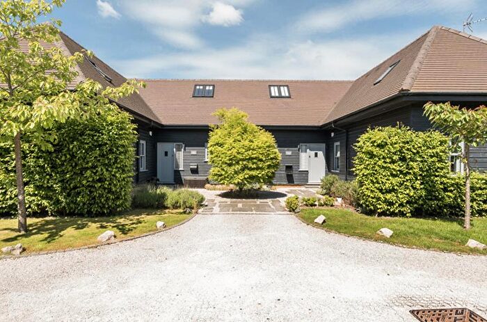 4 Bedroom Semi-Detached House To Rent In Worplesdon, Surrey, GU3