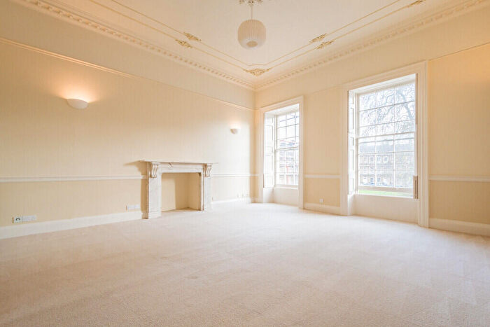 2 Bedroom Flat To Rent In The Circus, BA1