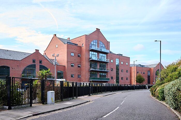 2 Bedroom Flat For Sale In Long Row, South Shields, NE33