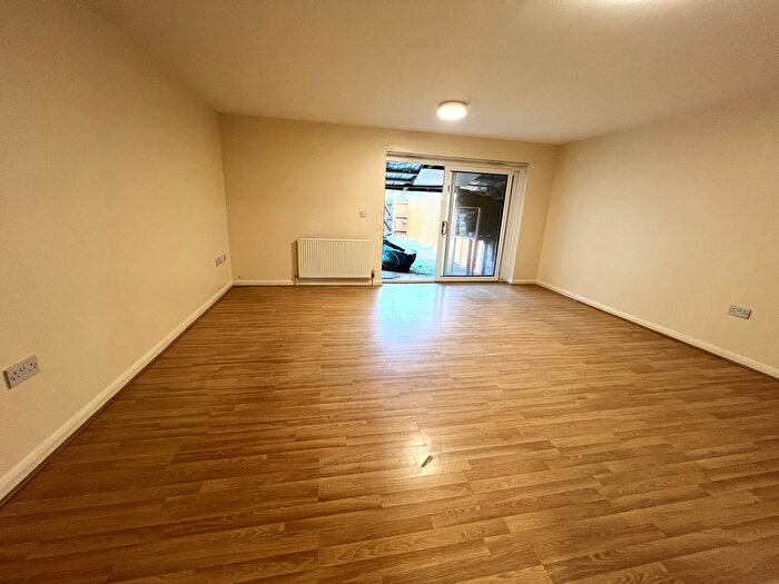 3 Bedroom Terraced House To Rent In Vicarage Lane, London, E6