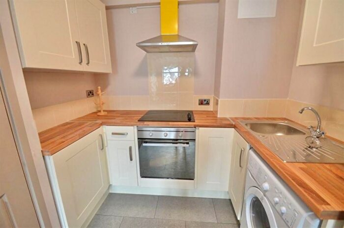 1 Bedroom Flat To Rent In Misterton Court, Orton Goldhay, Peterborough, PE2