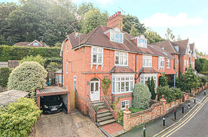 4 Bedroom Semi-detached House For Sale In Godalming, Surrey, GU7