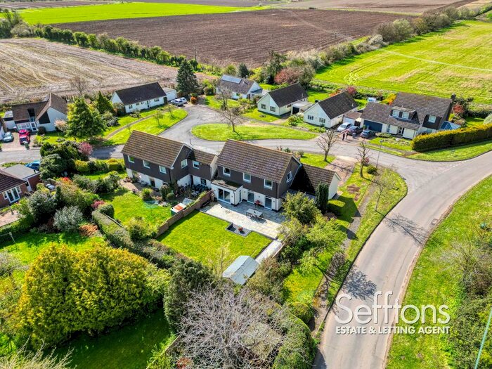 4 Bedroom Detached House For Sale In Grange View, Westleton, IP17