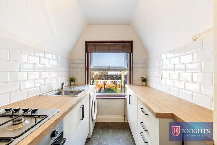 Studio To Rent In Brimsdown Avenue, Enfield, EN3