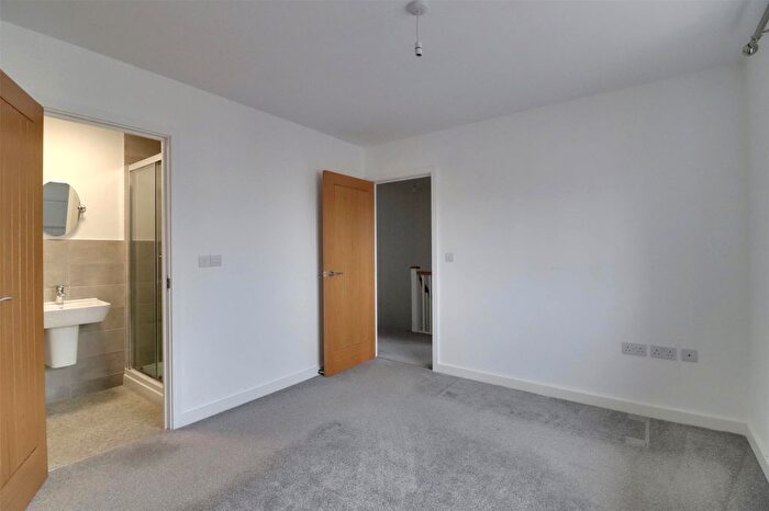 3 Bedroom End Of Terrace House For Sale In Alexander Park, Great Torrington, EX38