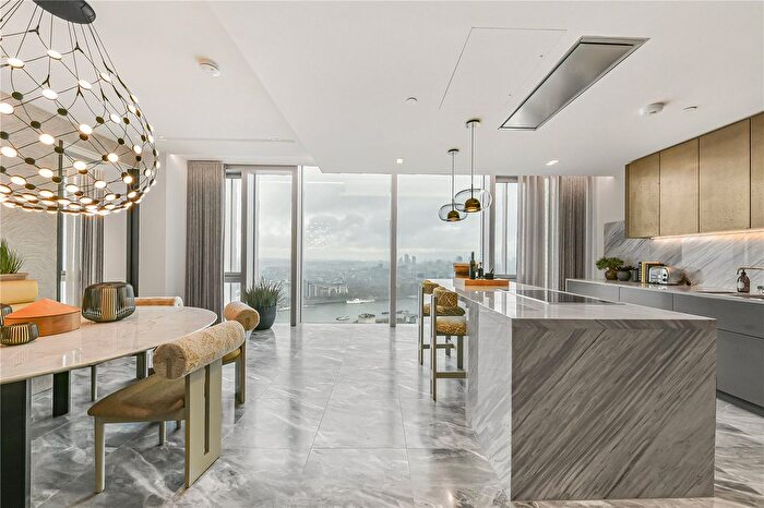 3 Bedroom Flat For Sale In Southbank Place Penthouse, Casson Square, London, SE1