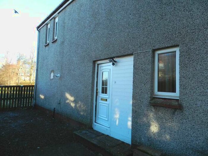 3 Bedroom End Of Terrace House To Rent In Sinclair Court, New Farm Loch, KA3