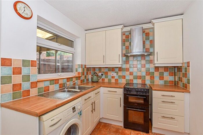 2 Bedroom End Terrace House For Sale In Sherbourne Drive, Barming, Maidstone, Kent, ME16