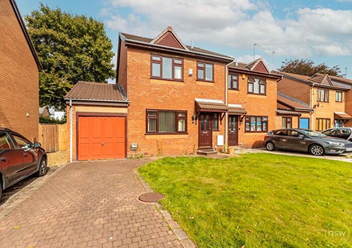 3 Bedroom Semi-Detached House To Rent In Oak Green, Ormskirk, L39