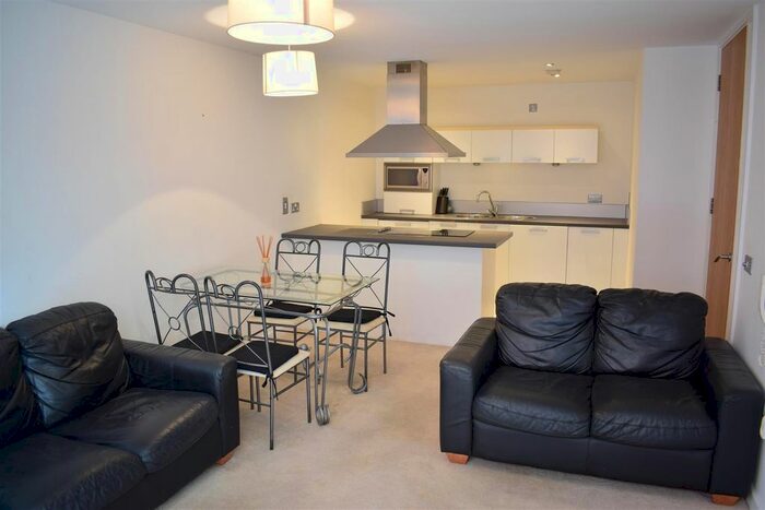 2 Bedroom Flat To Rent In Melia House, Hornbeam Way, Manchester, M4