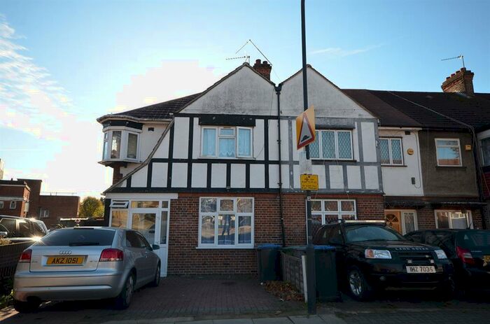 4 Bedroom End Of Terrace House To Rent In Grasmere Avenue, Wembley, Middlesex, HA9