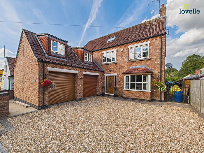 5 Bedroom Detached House For Sale In South Dale, Caistor, LN7