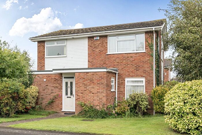 3 Bedroom Detached House For Sale In Brendon Drive, Ashford, TN24