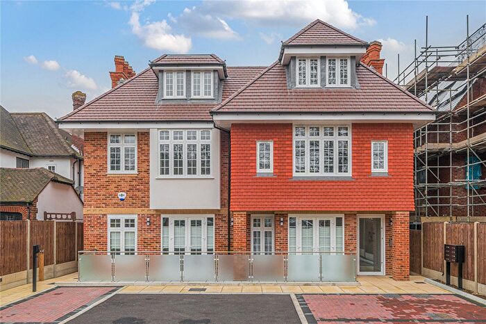 2 Bedroom Flat For Sale In Bromley Road, Beckenham, BR3