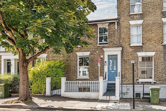4 Bedroom Terraced House For Sale In Southwell Road, Camberwell, London, SE5