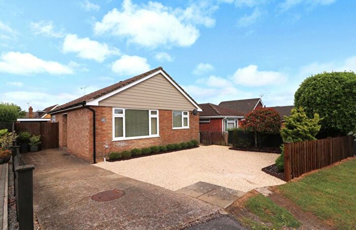 3 Bedroom Detached Bungalow For Sale In Richlans Road, Hedge End, SO30