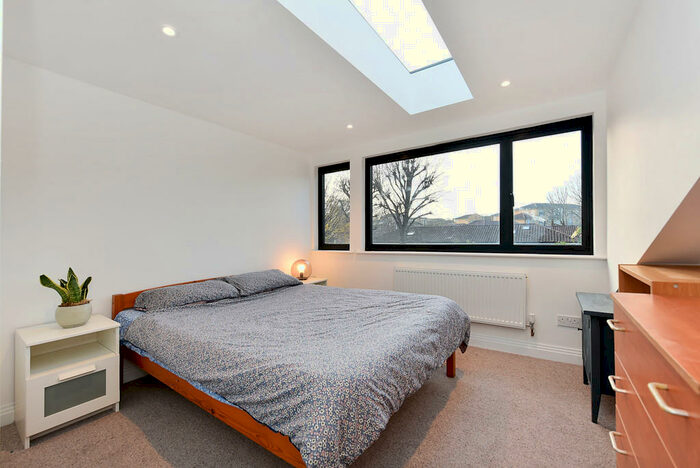 3 Bedroom Terraced House To Rent In Corsley Way, Hackney Wick, E9