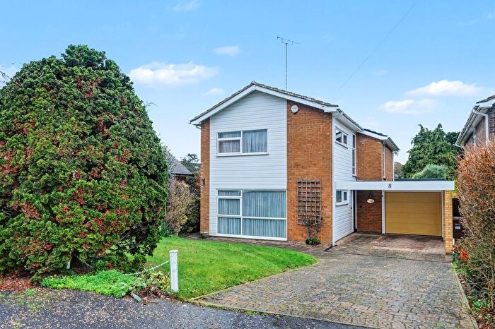 4 Bedroom Detached House For Sale In Pottery Lane, Chelmsford, CM1