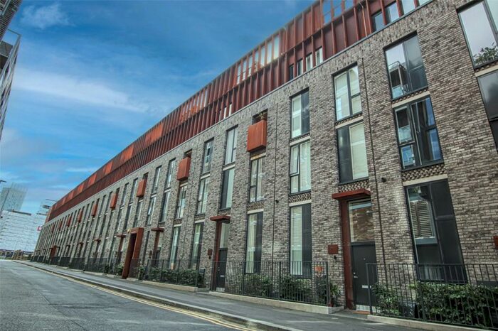 4 Bedroom Town House To Rent In Ellesmere Street, Manchester, M15