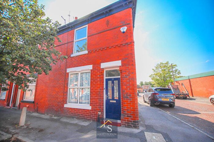 2 Bedroom Terraced House For Sale In Haddon Grove, Stockport, SK5