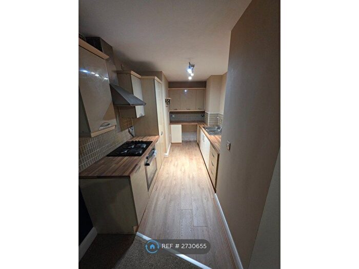 2 Bedroom Flat To Rent In Wheeleys Lane, Birmingham, B15