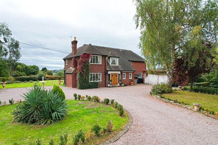 4 Bedroom Detached House For Sale In Warwick Road, Black Hill, Stratford-Upon-Avon, CV37