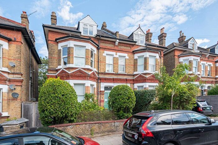 2 Bedroom Flat For Sale In Tierney Road, Streatham Hill, London, SW2