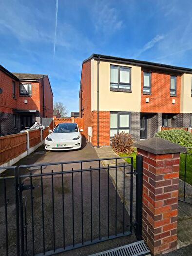2 Bedroom Semi-Detached House To Rent In Heartwood Road, Manchester, M23