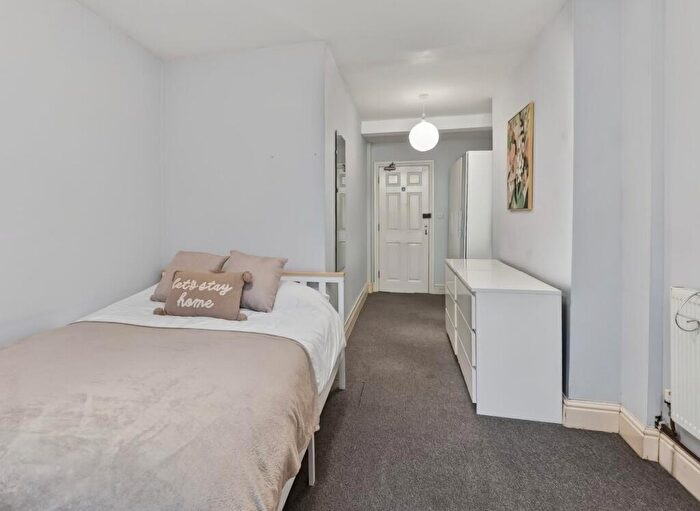 1 Bedroom House To Rent In Wake Street, Pennycomequick, Plymouth, PL4