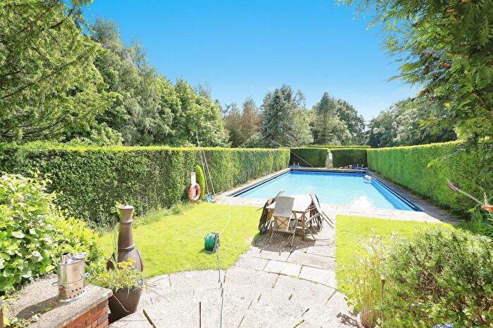 2 Bedroom Apartment For Sale In Church Hill, Belbroughton, Stourbridge, DY9