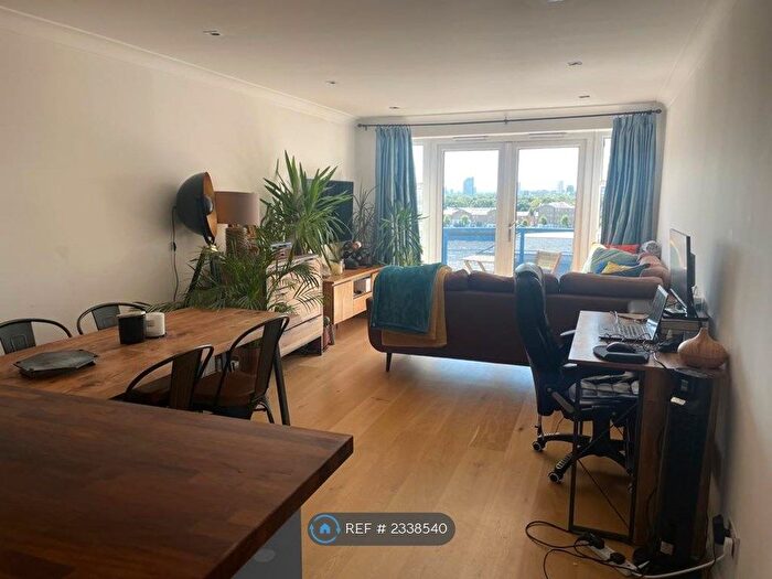 1 Bedroom Flat To Rent In Unicorn Building, London, E1W