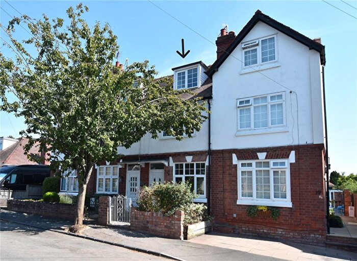 3 Bedroom Terraced House For Sale In Princes Avenue, Droitwich, Worcestershire, WR9