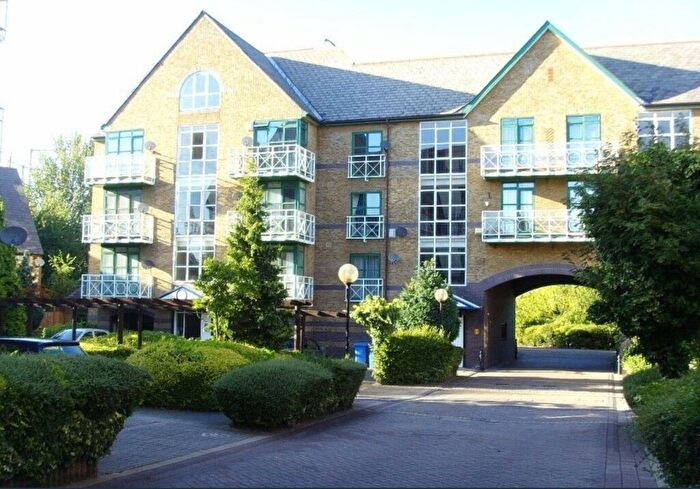 1 Bedroom Flat To Rent In Deauville Court, Eleanor Close, London, SE16
