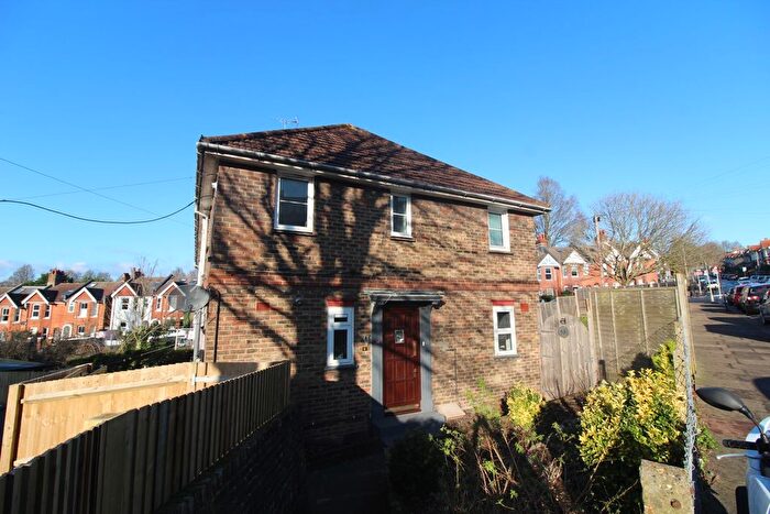 2 Bedroom Flat To Rent In Balfour Road, Brighton, East Sussex, BN1