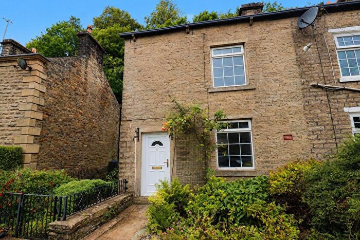 3 Bedroom Terraced House To Rent In Burnley Road, Rossendale, BB4