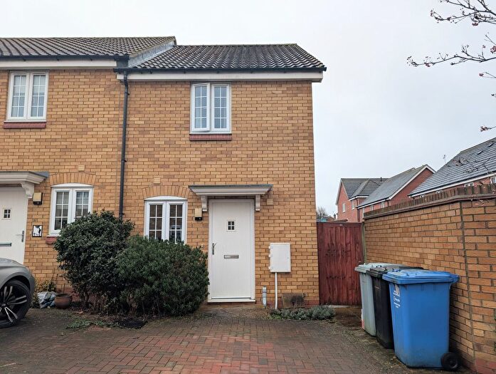 2 Bedroom End Of Terrace House To Rent In Lily Close, Burton Latimer, NN15