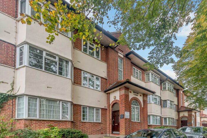 2 Bedroom Flat To Rent In Merlins Court, Alexandra Avenue, Harrow, Greater London, HA2