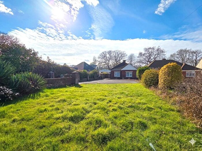 3 Bedroom Detached Bungalow For Sale In Botley Road, Burridge, Southampton, SO31