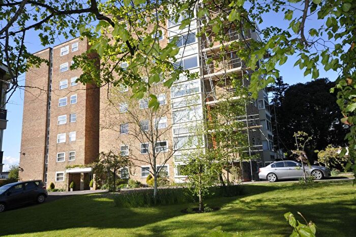 2 Bedroom Flat To Rent In Evesham Road, Cheltenham, GL52