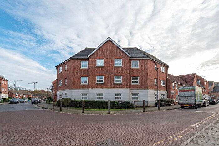 2 Bedroom Flat To Rent In Allenby Road, Woolwich, London, SE28