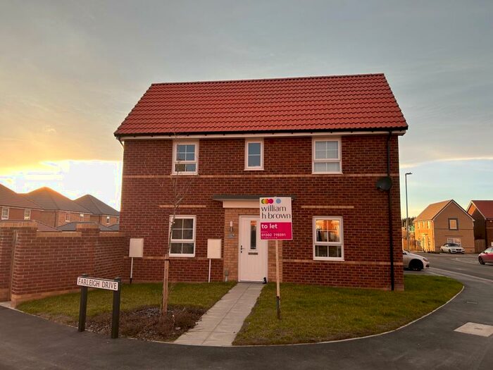 3 Bedroom Detached House To Rent In Farleigh Drive, Harworth, Doncaster, DN11