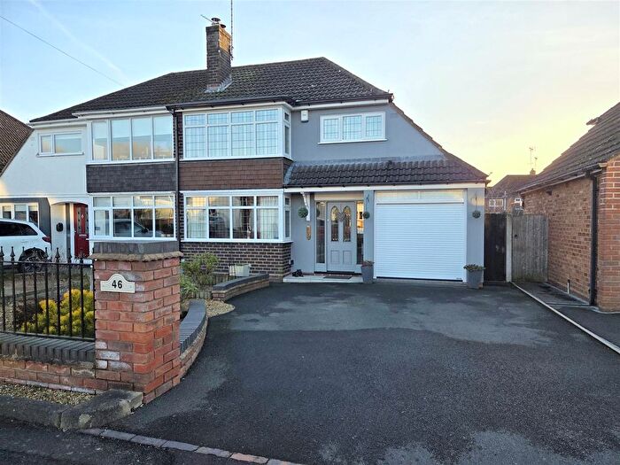 3 Bedroom Semi Detached House For Sale In Buttermere Road, Stourport-On-Severn, DY13
