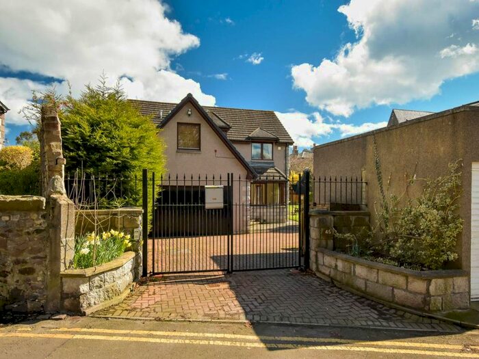 4 Bedroom Detached House To Rent In Devanha Gardens South, Aberdeen, Aberdeenshire, AB11