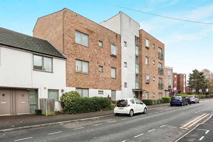 2 Bedroom Flat For Sale In Sydney Road, Sutton, SM1