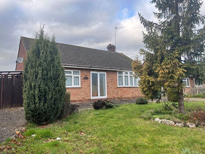 2 Bedroom Bungalow To Rent In Sundon Road, Dunstable, Bedfordshire, LU5
